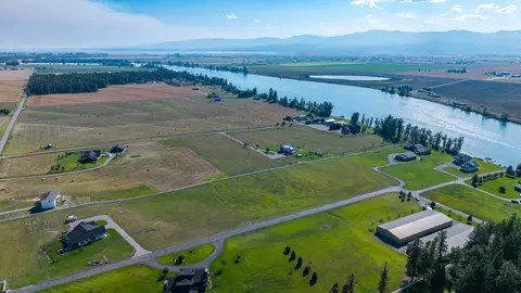 1322 Riverside Rd, Bigfork, MT 59911 photo 10