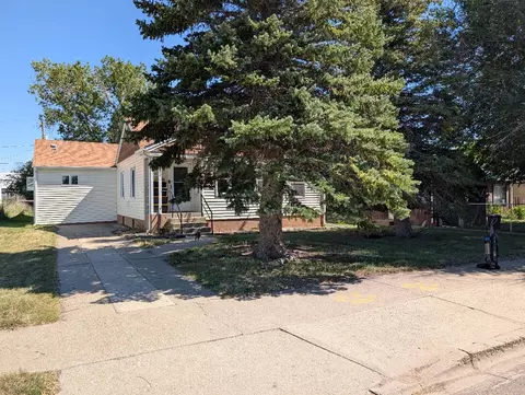 820 Marias Ave, Shelby, MT 59474