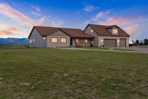 881 Lone Coyote Trl, Kalispell, MT 59901