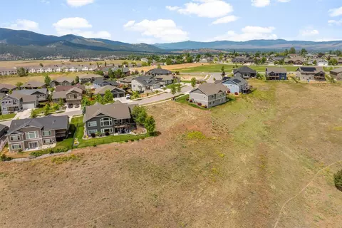 Nhn Avery Lane, Missoula, MT 59803