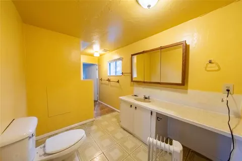 Bath - 703 W 1st St, Libby, MT 59923 photo 1 of 3