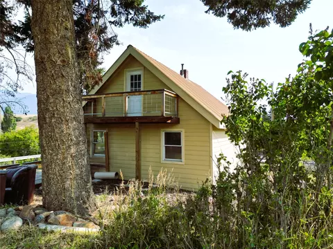 228 6th Ave E, Eureka, MT 59917