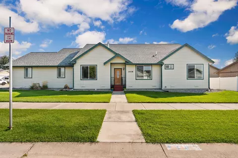 1408 11th St W, Columbia Falls, MT 59912