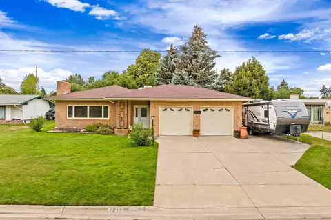 2212 Beech Dr, Great Falls, MT 59404