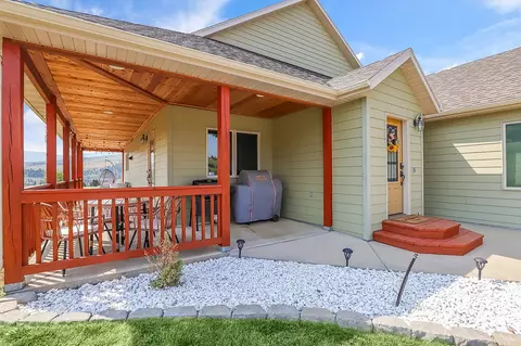 27 Riceville Ln, Belt, MT 59412