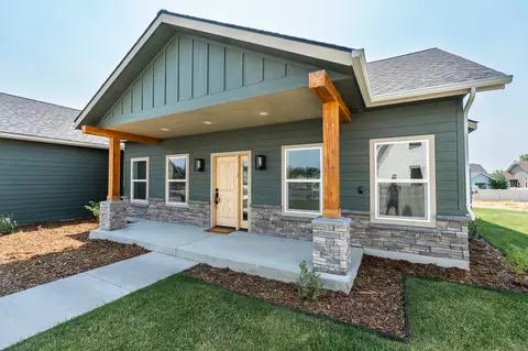 Exterior - 208 Junebug Ct, Kalispell, MT 59901 photo 4 of 7
