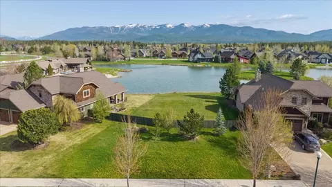 4316 Voyager Dr, Whitefish, MT 59937