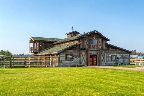 556 Windy Acres Dr, Columbia Falls, MT 59912
