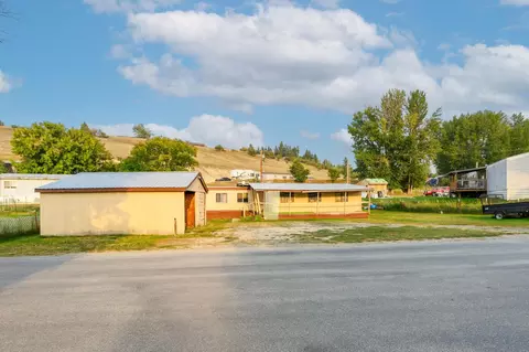 320 Central Ave, Eureka, MT 59917 photo 1