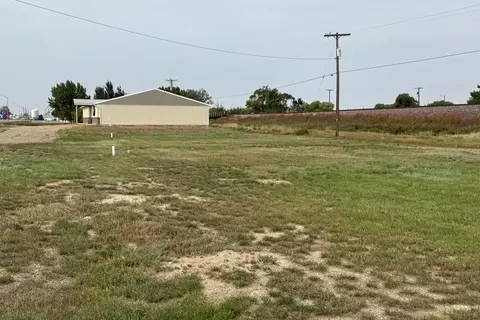 510 E Washington Ave, Chester, MT 59522