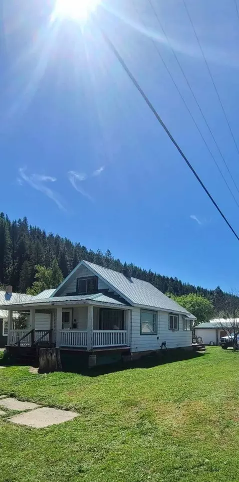 Exterior - 1504 Dakota Ave, Libby, MT 59923 photo 3 of 5