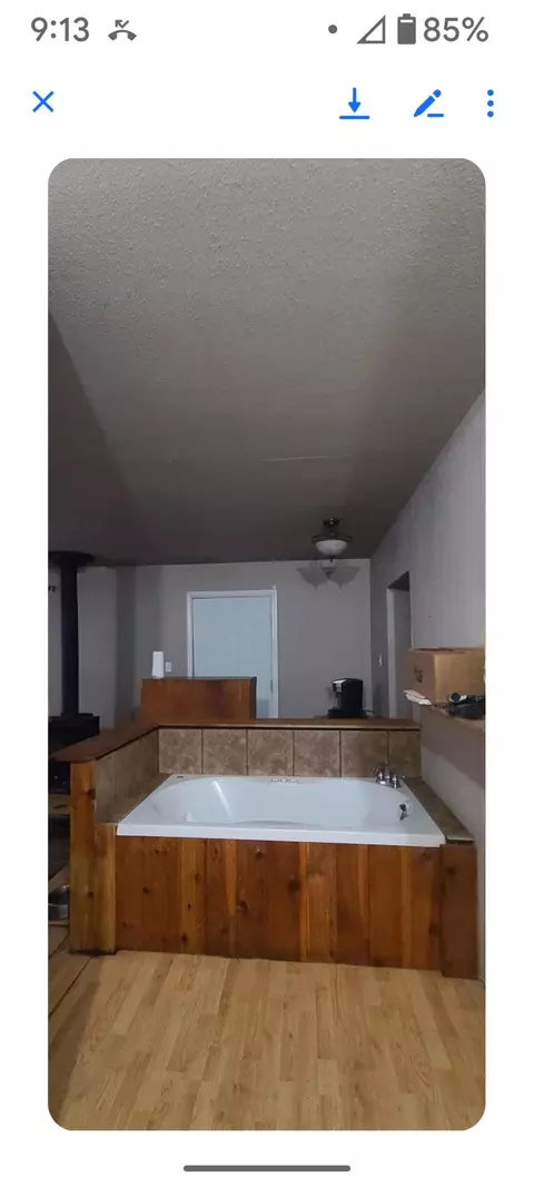 Bath - 1504 Dakota Ave, Libby, MT 59923 photo 3 of 3