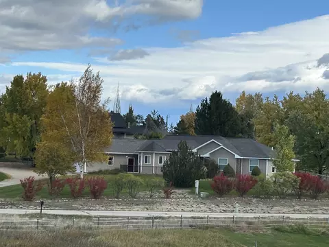 486 Ryans Way, Corvallis, MT 59828