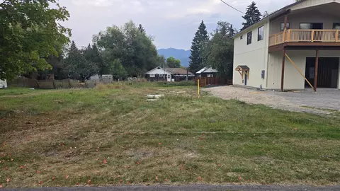 252 W 4th St W, Whitefish, MT 59937