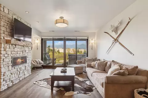 309 Akers Ln #B, Whitefish, MT 59937