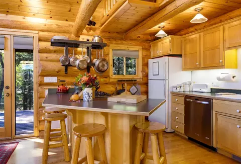 Kitchen - 4 Ida Ct, Clinton, MT 59825 photo 2 of 3
