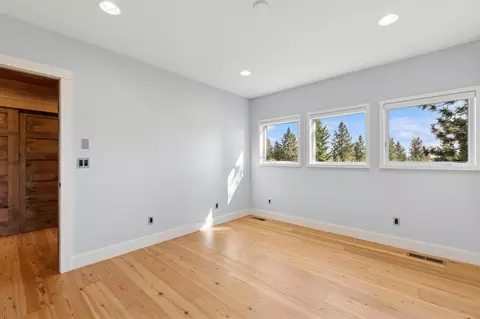 Bedroom - 233 Acres Ln, Eureka, MT 59917 photo 4 of 7