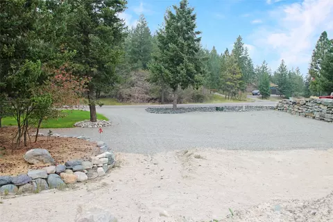 206 Kokanee Dr E, Rexford, MT 59930