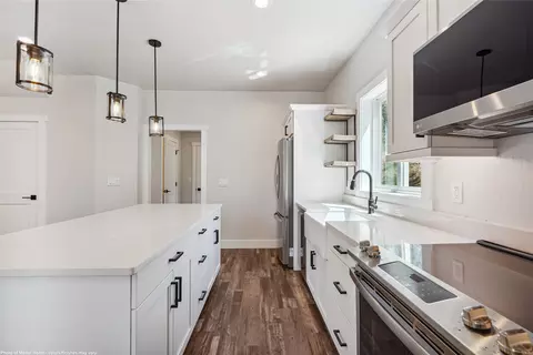 Kitchen - 23 Stoney Brook Dr #A, Clancy, MT 59634 photo 4 of 4