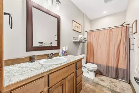 Bath - 12 W Cherry St, Clancy, MT 59634 photo 1 of 5