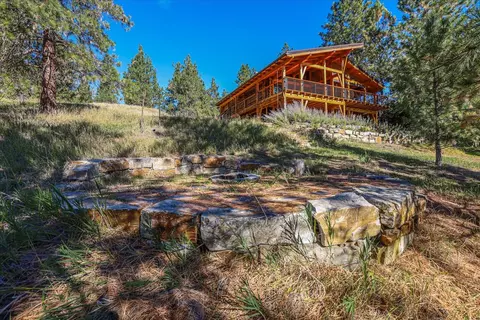 Exterior - 471 Carpenter Ln, Eureka, MT 59917 photo 23 of 24