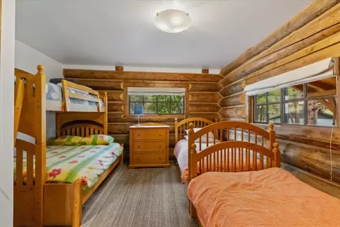 Bedroom - 471 Carpenter Ln, Eureka, MT 59917 photo 3 of 6