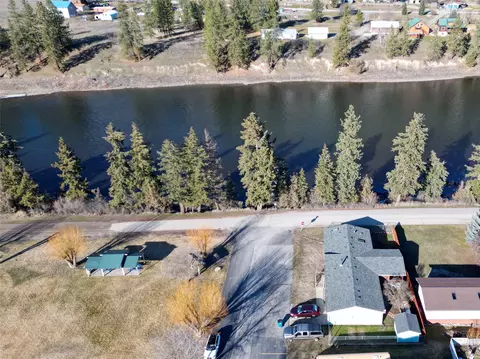 100 7th St W, Superior, MT 59872