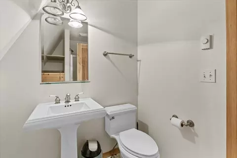 Bath - 5868 Sinclair Creek Rd, Eureka, MT 59917 photo 11 of 13