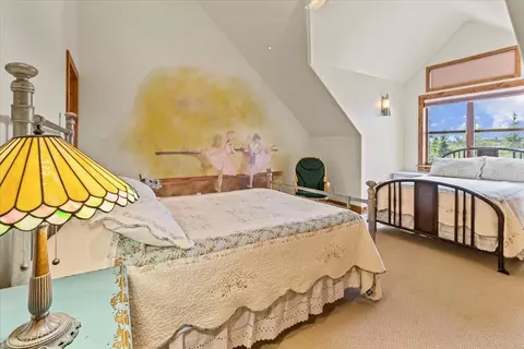 Bedroom - 5868 Sinclair Creek Rd, Eureka, MT 59917 photo 5 of 15