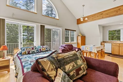 Bedroom - 5868 Sinclair Creek Rd, Eureka, MT 59917 photo 12 of 15