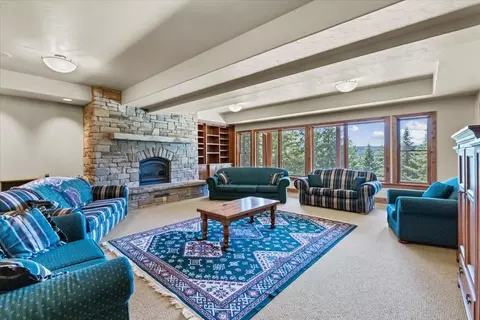 Living - 5868 Sinclair Creek Rd, Eureka, MT 59917 photo 7 of 9