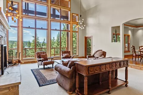 Living - 5868 Sinclair Creek Rd, Eureka, MT 59917 photo 3 of 9