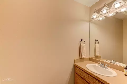 Bath - 31 Stoney Brook Dr #B, Clancy, MT 59634 photo 3 of 3