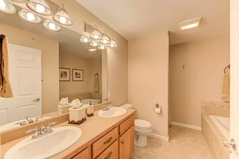 Bath - 31 Stoney Brook Dr #B, Clancy, MT 59634 photo 1 of 3