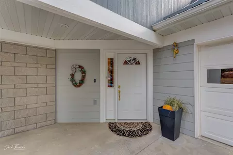 Entry Way - 31 Stoney Brook Dr #B, Clancy, MT 59634 photo 1 of 5