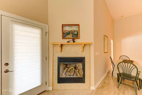 Entry Way - 31 Stoney Brook Dr #B, Clancy, MT 59634 photo 3 of 5