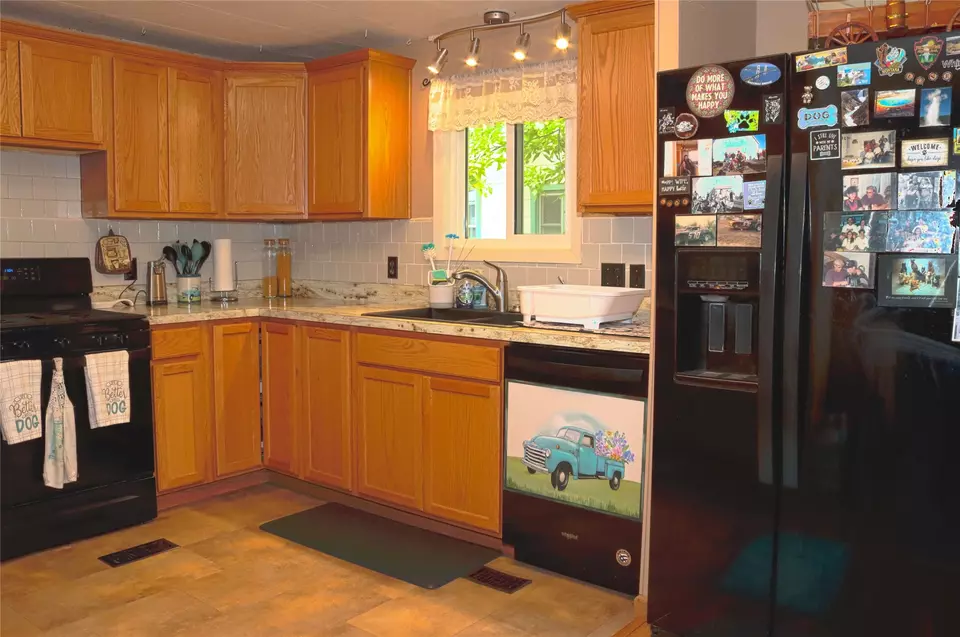 Kitchen - 820 4th St, Big Sandy, MT 59520 photo 4 of 5