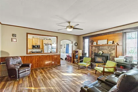 23747 7th St, Dayton, MT 59914