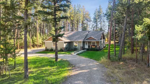 346 Lynnewood Dr, Columbia Falls, MT 59912