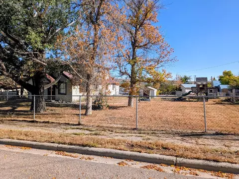 130 8th Ave N, Shelby, MT 59474