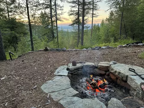 436 Buffalo Ln, Somers, MT 59932