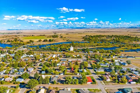 View/Area - 223 2nd St S, Cascade, MT 59421 photo 7 of 11