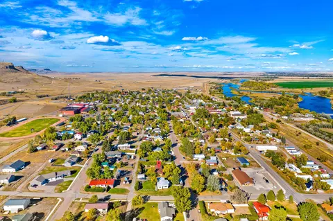 View/Area - 223 2nd St S, Cascade, MT 59421 photo 9 of 11