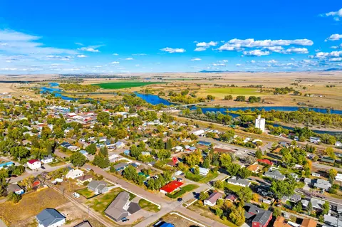 View/Area - 223 2nd St S, Cascade, MT 59421 photo 8 of 11
