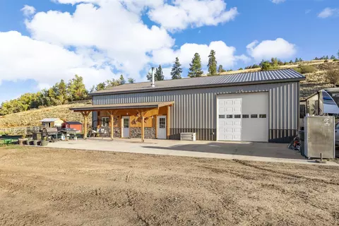 1073 N Burnt Fork Rd, Stevensville, MT 59870