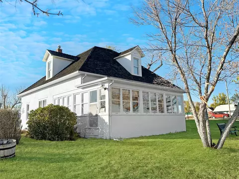 19 1st St W, Kevin, MT 59454