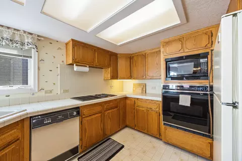 Kitchen - 39 Golf Ter #5, Bigfork, MT 59911 photo 1 of 4