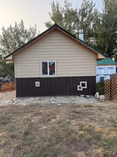 205 1st St NW, Box Elder, MT 59521