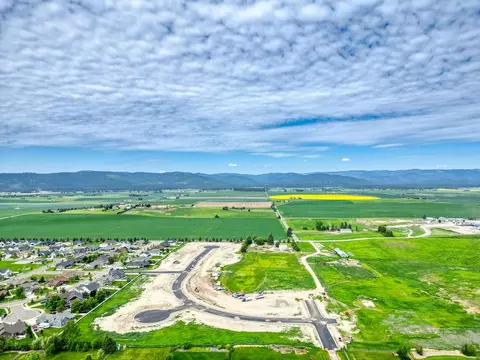 114 Lumberjack Pl, Kalispell, MT 59901 photo 2