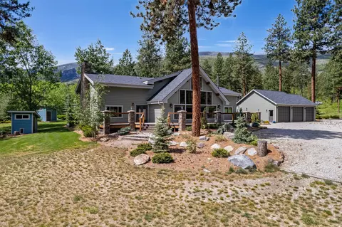 895 W Cow Creek Rd, Hamilton, MT 59840